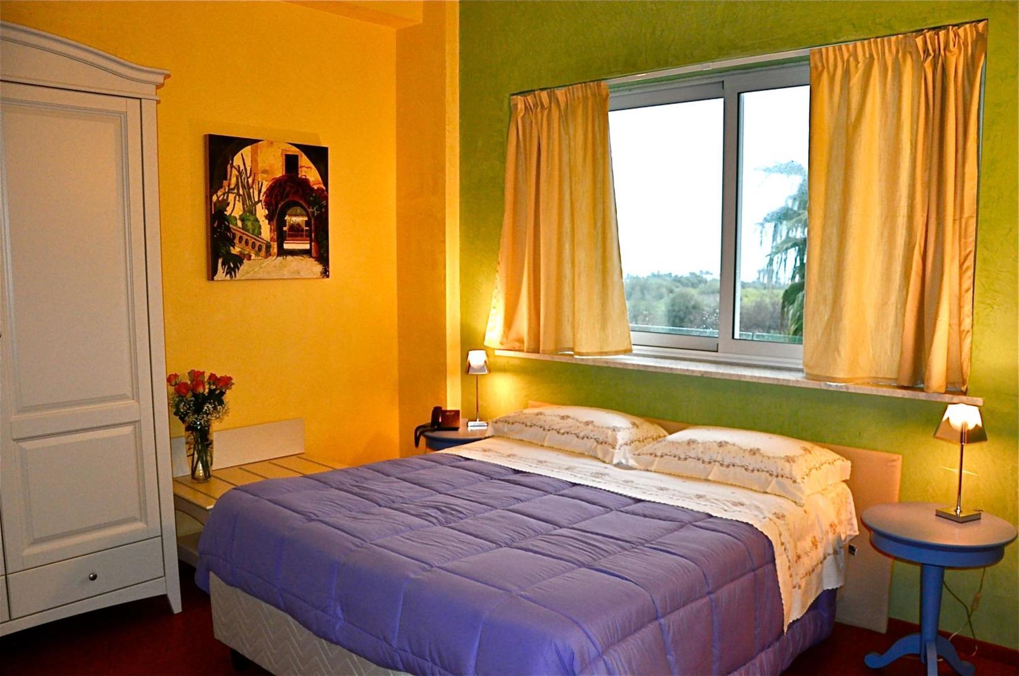 Hotel Pacla Avola Bagian luar foto
