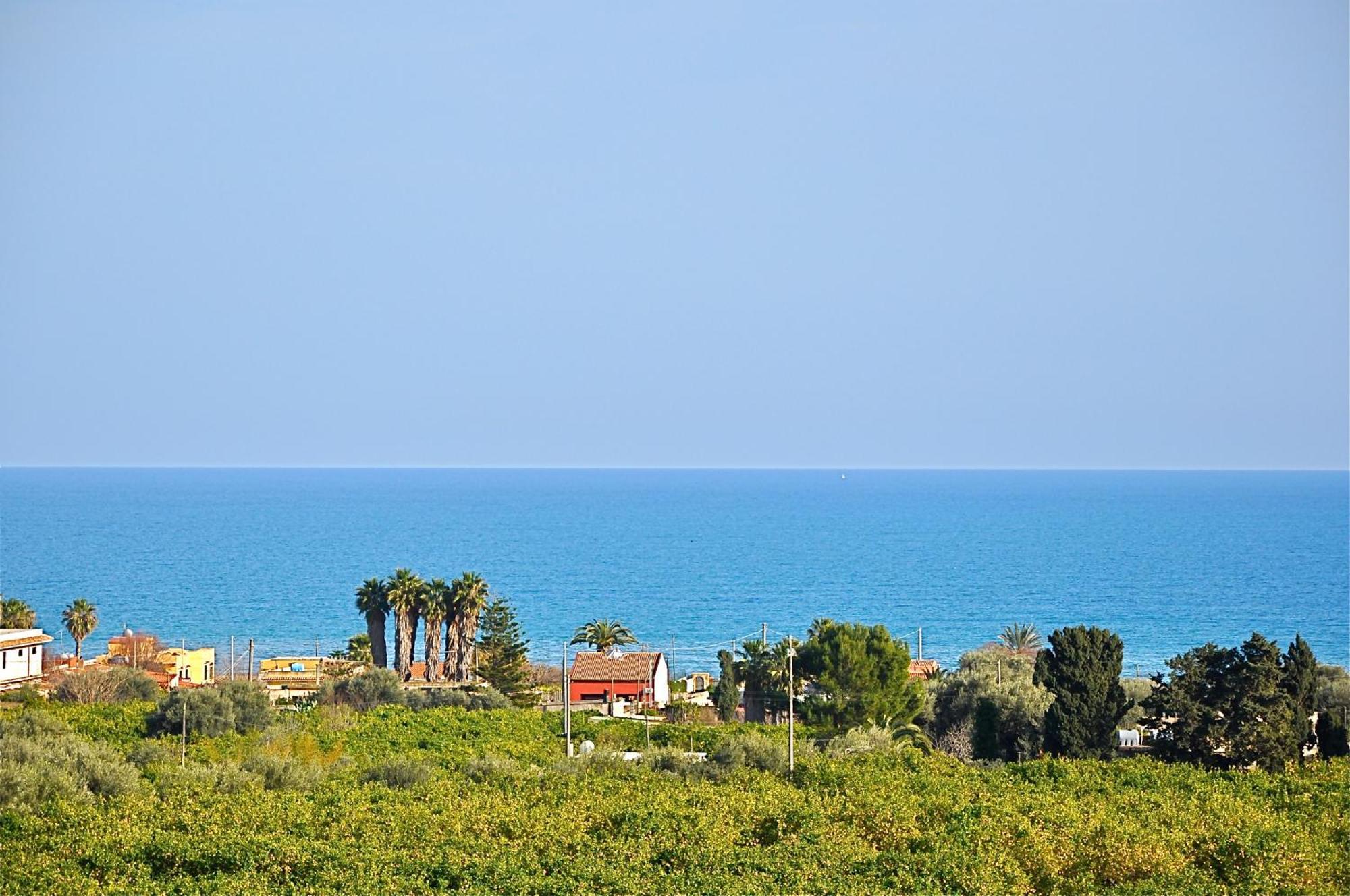 Hotel Pacla Avola Bagian luar foto