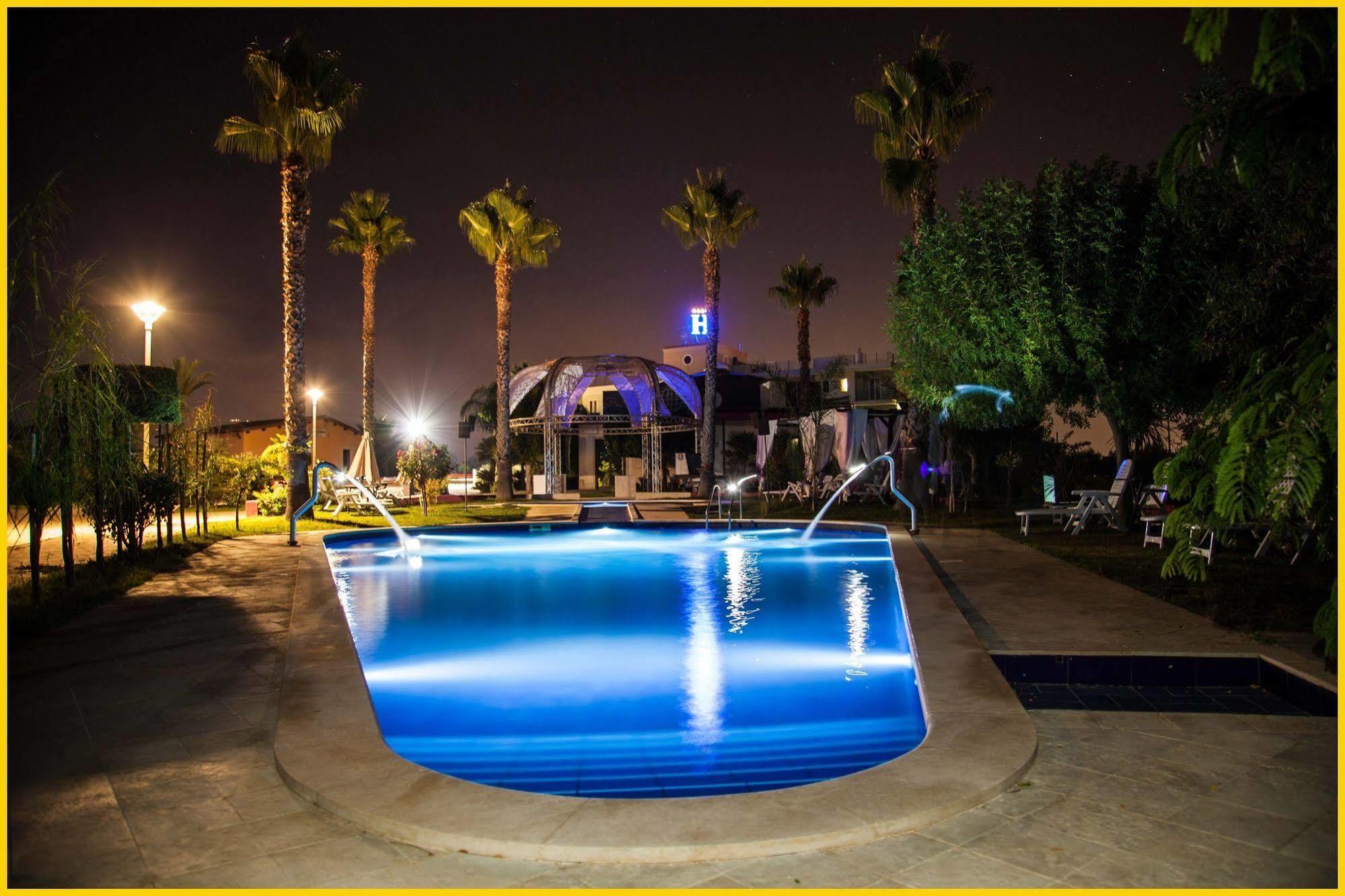 Hotel Pacla Avola Bagian luar foto