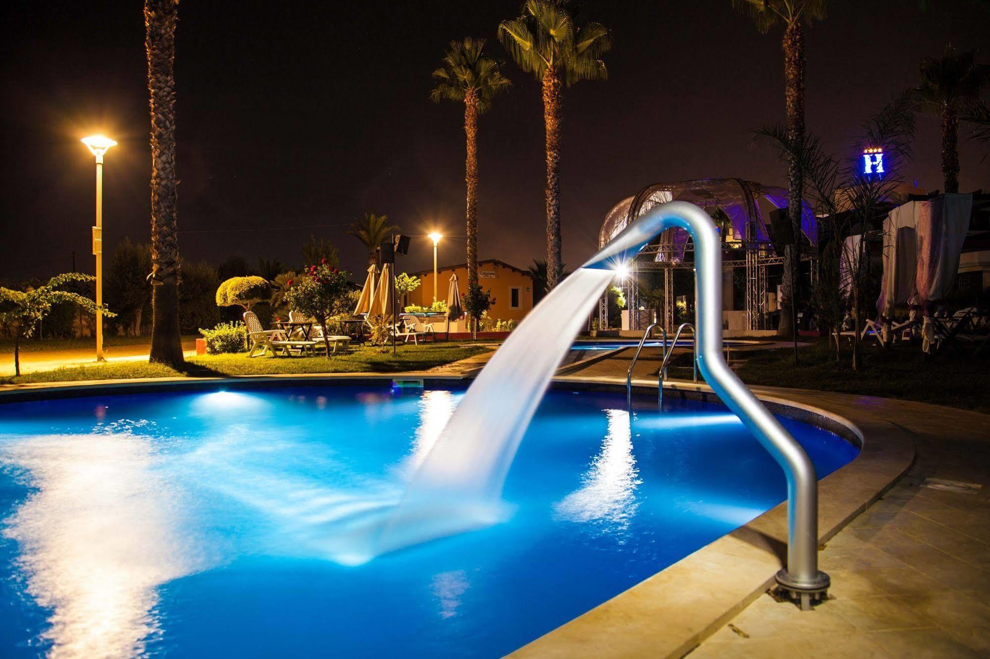 Hotel Pacla Avola Bagian luar foto