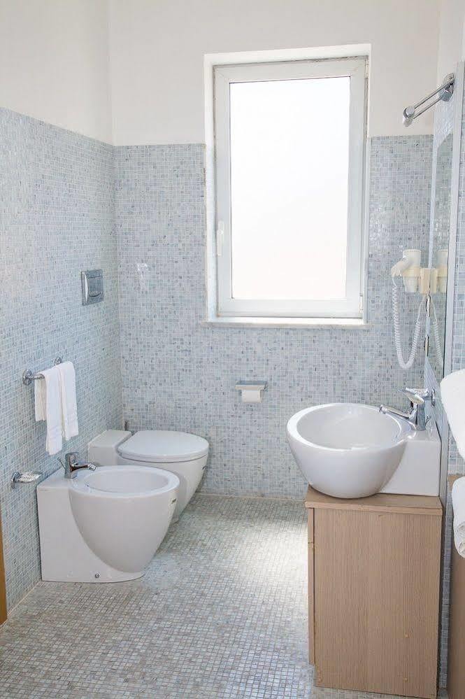 Hotel Pacla Avola Bagian luar foto